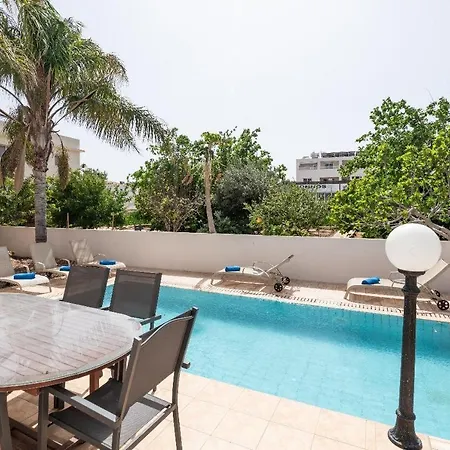 Konnos Ekaterina Βίλα Πρωταράς