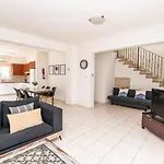 Konnos Ekaterina Villa *