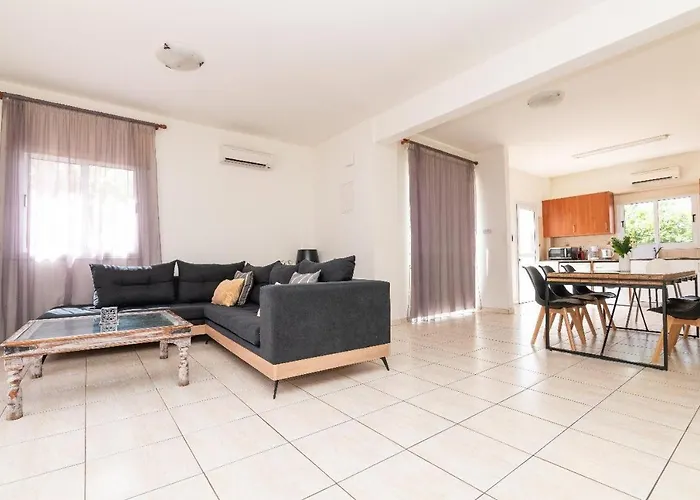 Konnos Ekaterina Villa Protaras