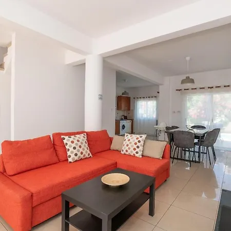 Konnos Ekaterina * Protaras