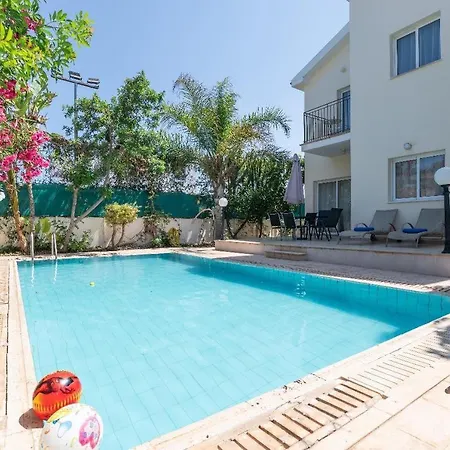 Konnos Ekaterina 普罗塔拉斯