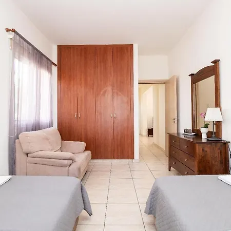 别墅 Konnos Ekaterina