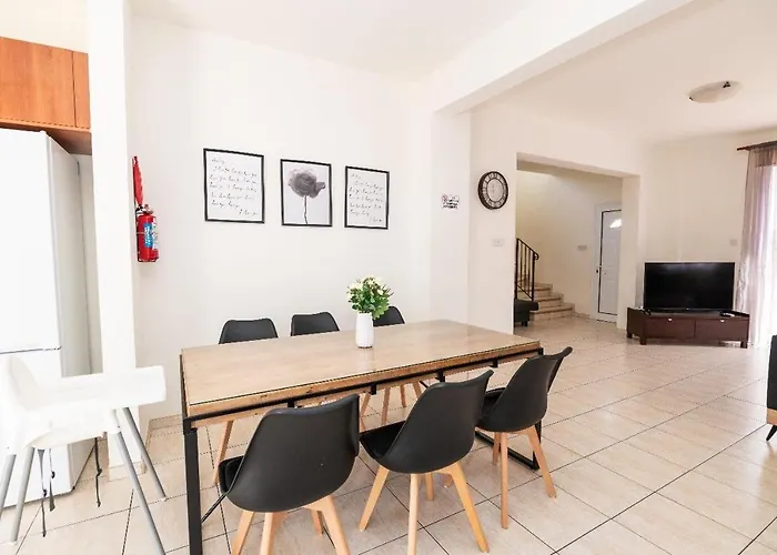 Konnos Ekaterina Villa Protaras